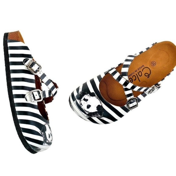 Goby Shoes - Black & White Panda Clogs - Picture 3 of 6